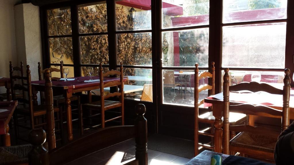 L'Argolla Hotel-Pizzeria سانتا كولوما دي فارنرس المظهر الخارجي الصورة