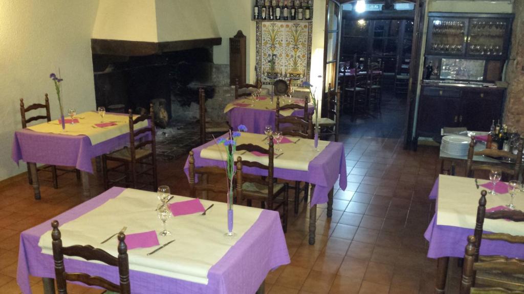L'Argolla Hotel-Pizzeria سانتا كولوما دي فارنرس المظهر الخارجي الصورة